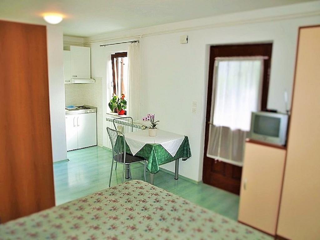 Apartment Koric Ičići Buitenkant foto